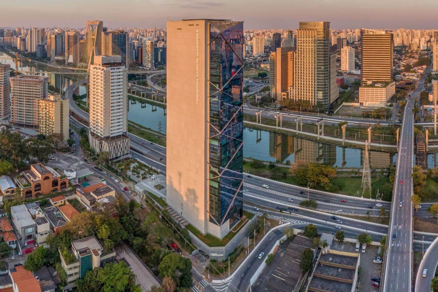 Hospital Sancta Maggiore Dubai — Rede Prevent Senior Morumbi